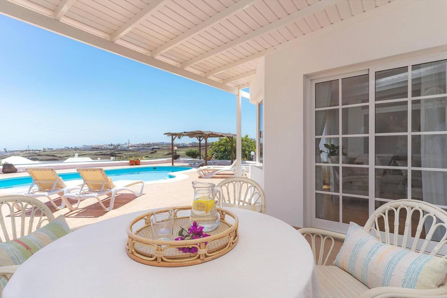 Amazing 3 Bedroom Ocean View With Pool Tías Dış mekan fotoğraf