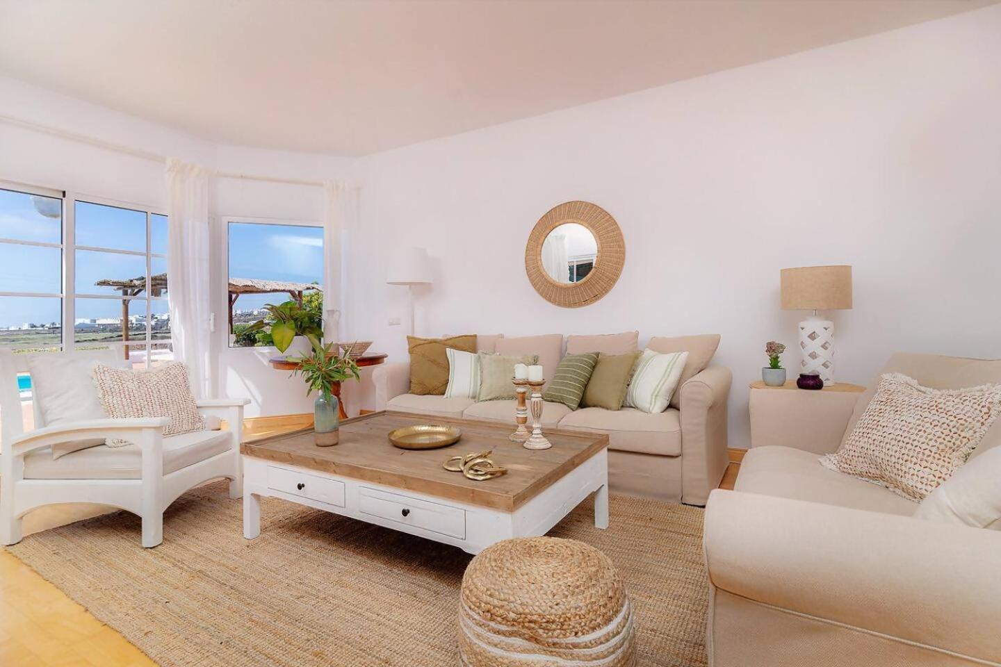 Amazing 3 Bedroom Ocean View With Pool Tías Dış mekan fotoğraf
