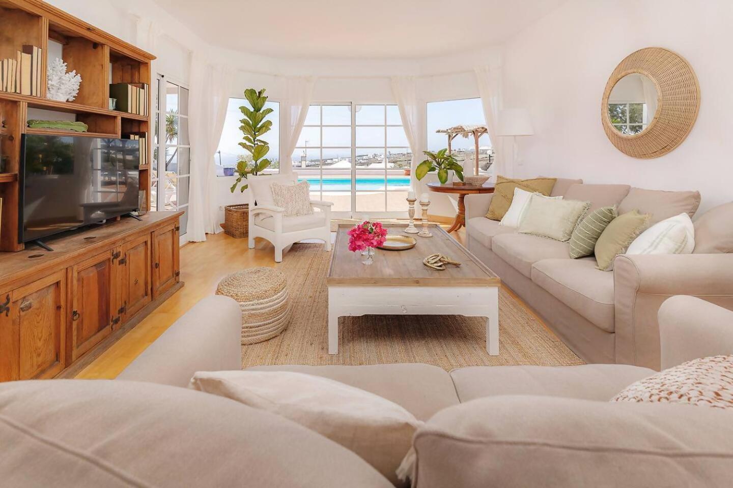 Amazing 3 Bedroom Ocean View With Pool Tías Dış mekan fotoğraf