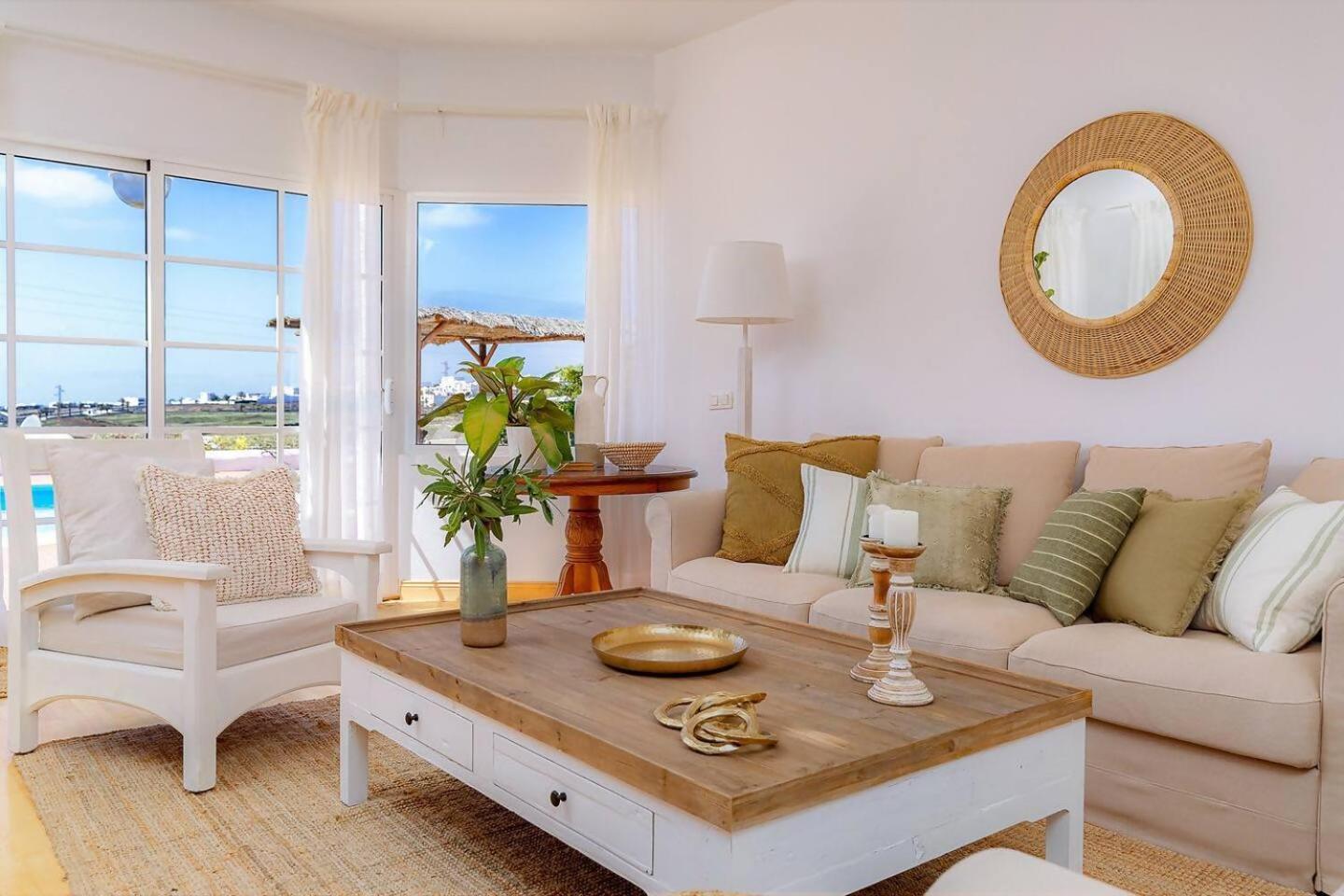 Amazing 3 Bedroom Ocean View With Pool Tías Dış mekan fotoğraf